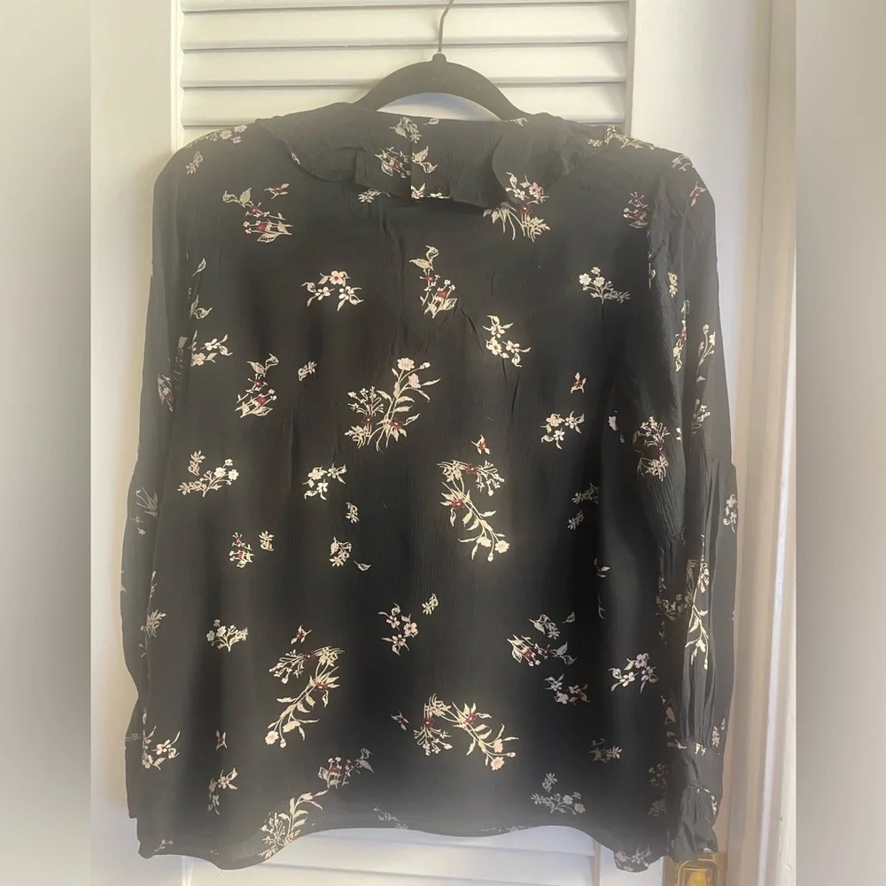 J.Jill Size PM Black and White Boxy Blouse with Cuffed Sleeves and Sailor Collar - Picture 5 of 7